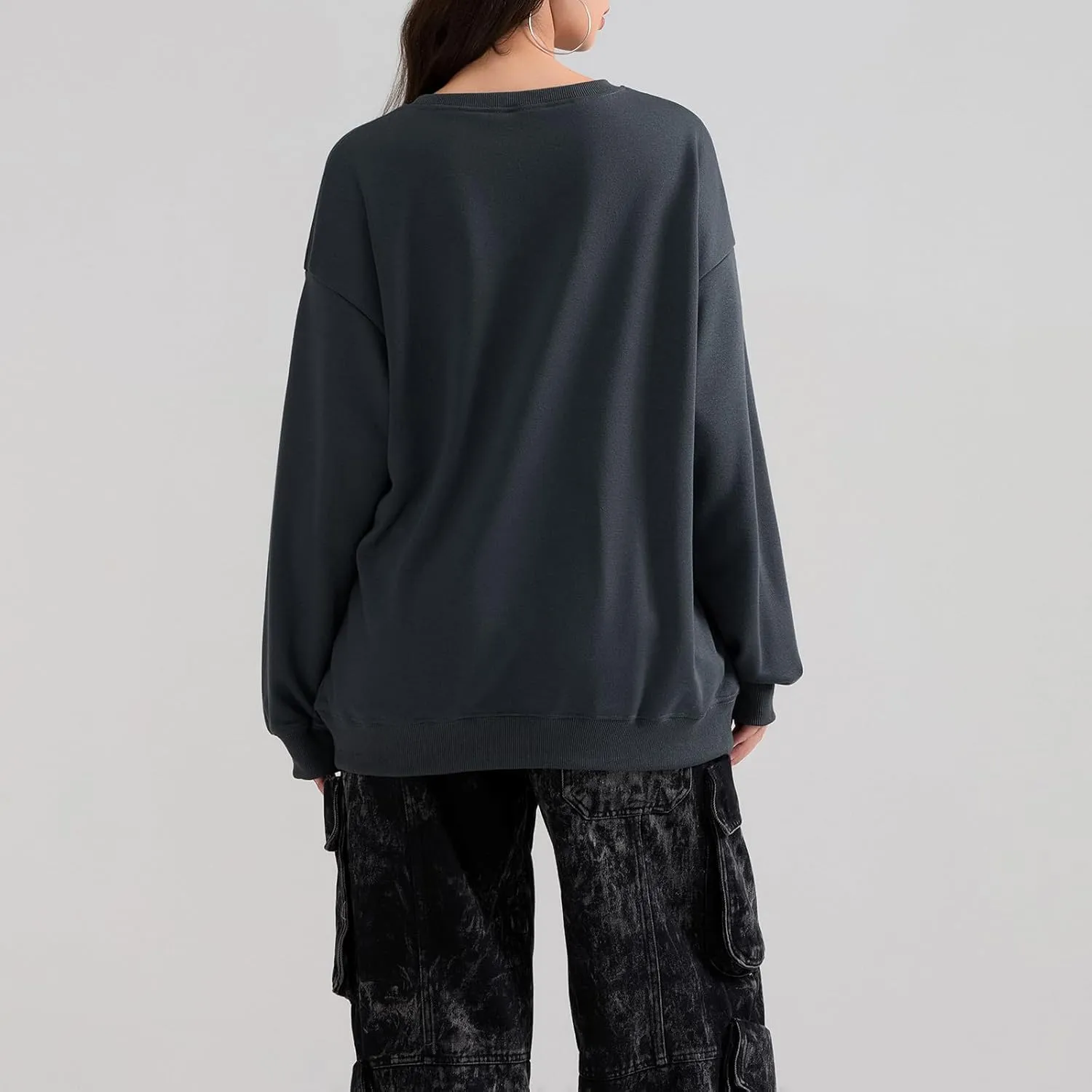 Amiblvowa Women Graphic Oversized Sweatshirt Y2K Long Sleeve Crew Neck Baggy Pullover Sweatshirt Teens Retro Aesthetic Hoodie