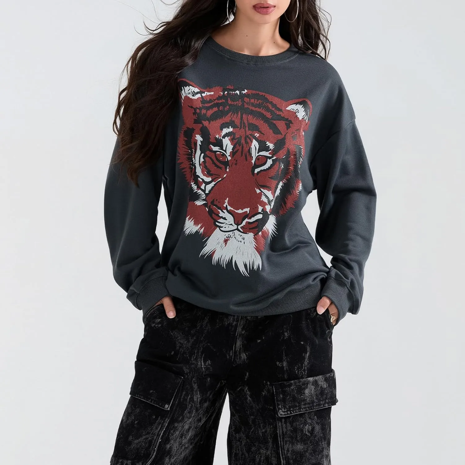 Amiblvowa Women Graphic Oversized Sweatshirt Y2K Long Sleeve Crew Neck Baggy Pullover Sweatshirt Teens Retro Aesthetic Hoodie