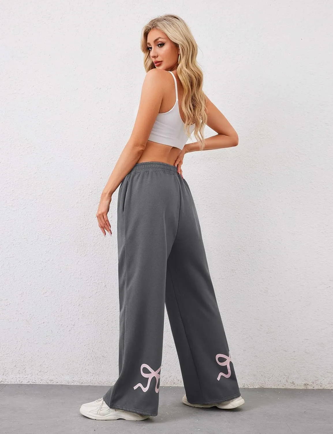 Livtany Womens Straight Leg Graphic Bow Print Sweatpants Wide Leg Elastic Waistband Lounge Pant Lounge Joggers with Pockets