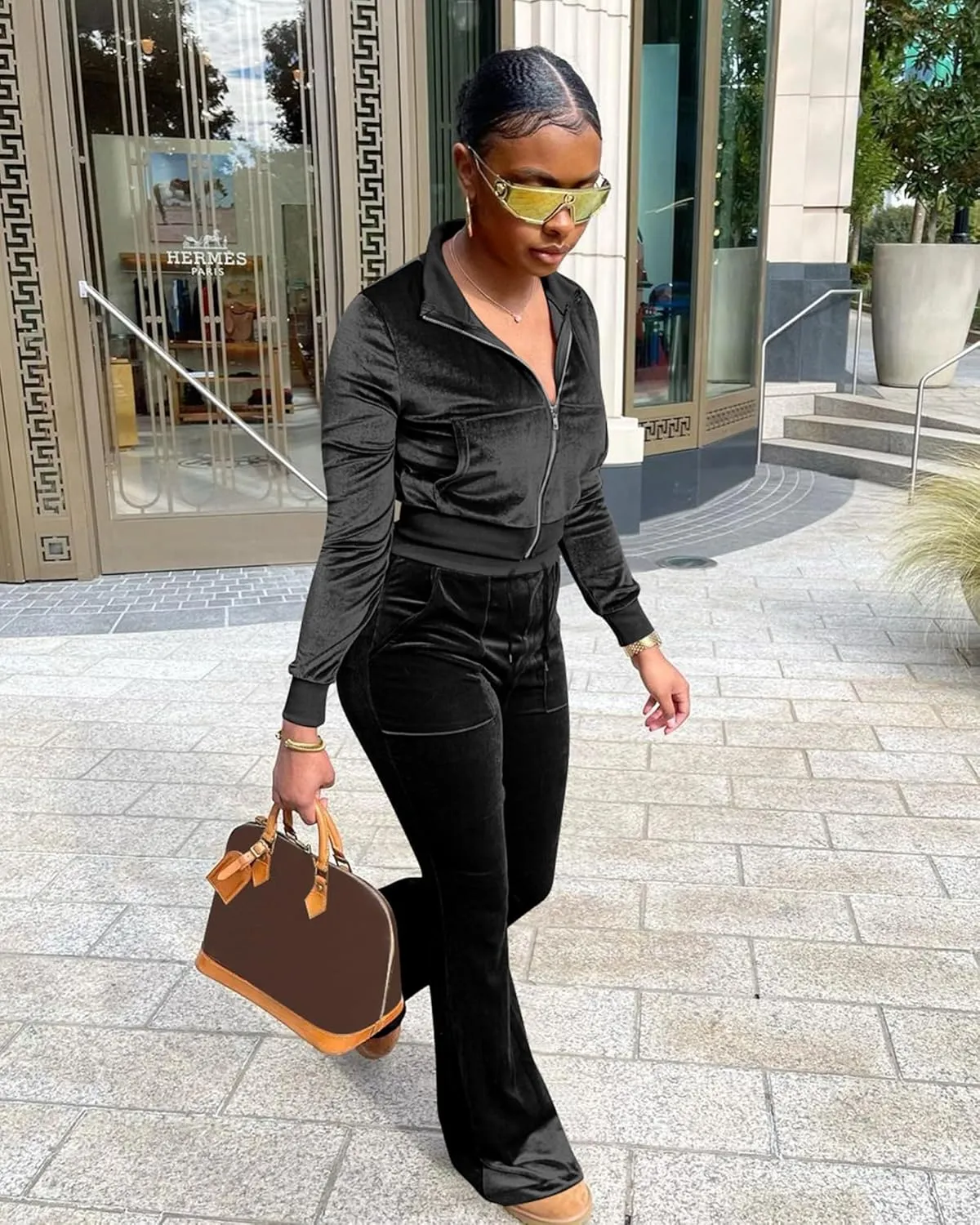 Women Velour Sweat Suits 2 Piece Outfits Tracksuits Long Sleeve Zip Up Jacket Flare Pants Cute Casual Matching Suit