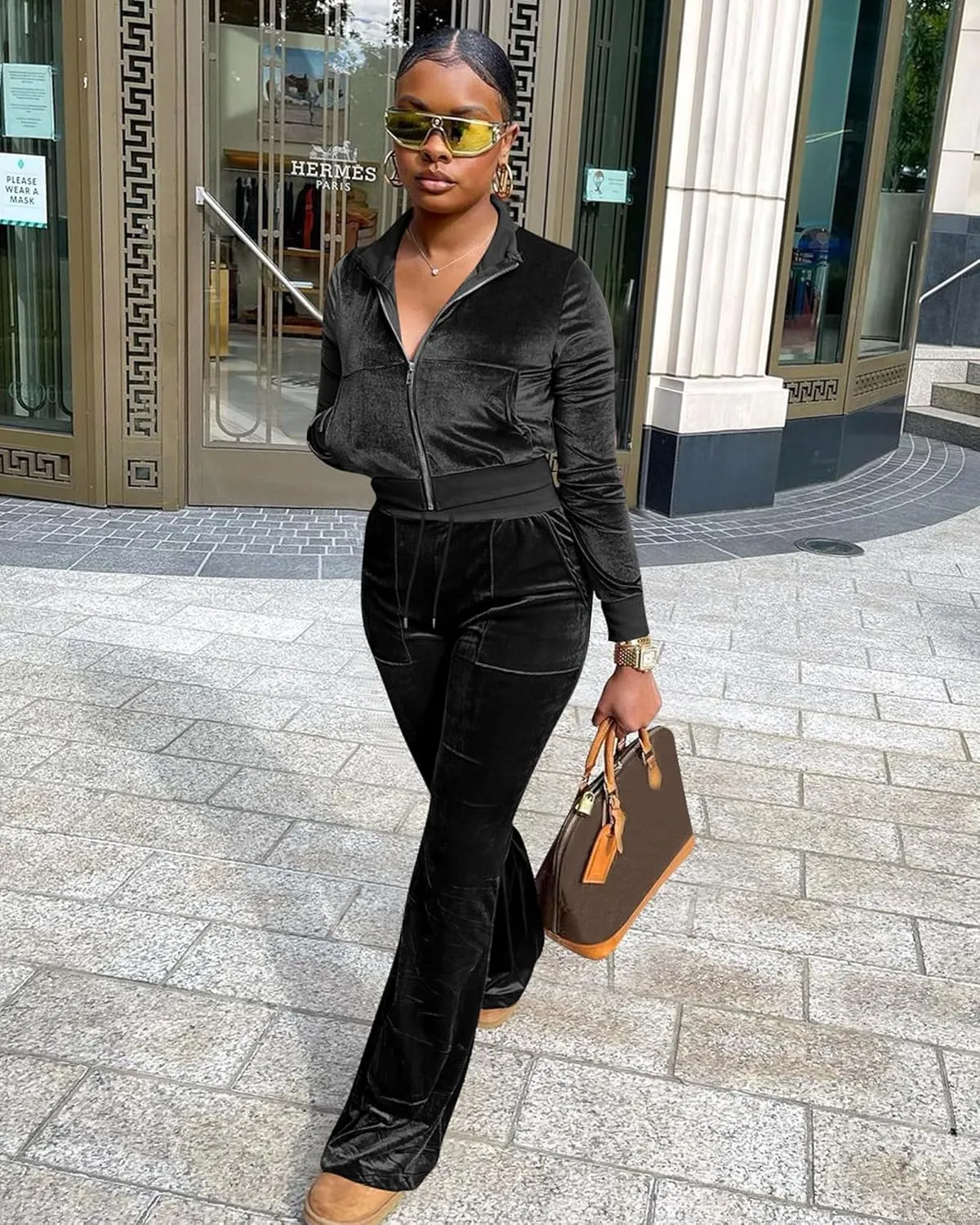 Women Velour Sweat Suits 2 Piece Outfits Tracksuits Long Sleeve Zip Up Jacket Flare Pants Cute Casual Matching Suit