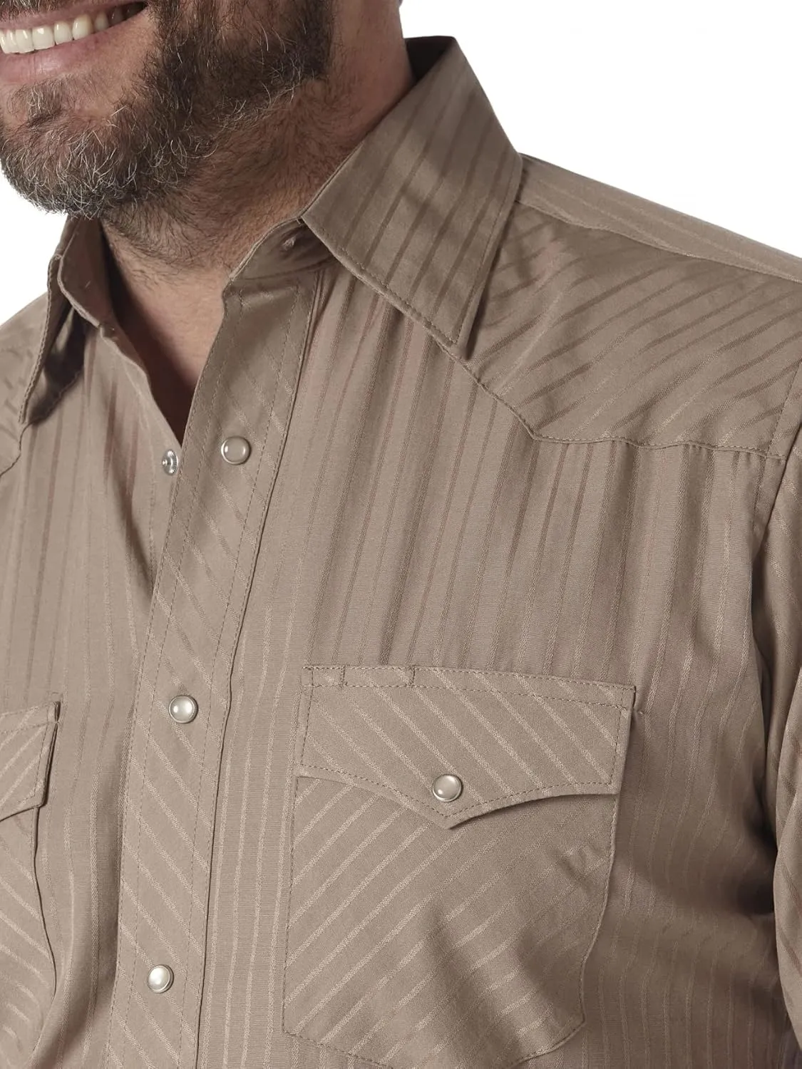 Wrangler Men's Sport Western Two Pocket Long Sleeve Snap Shirt